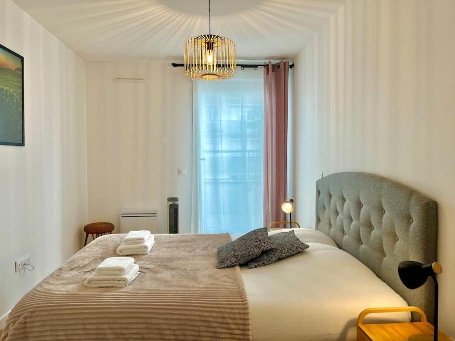 Hermes - Reims En Grand Appartement Buitenkant foto