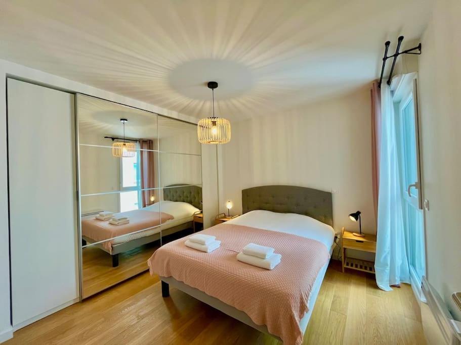 Hermes - Reims En Grand Appartement Buitenkant foto
